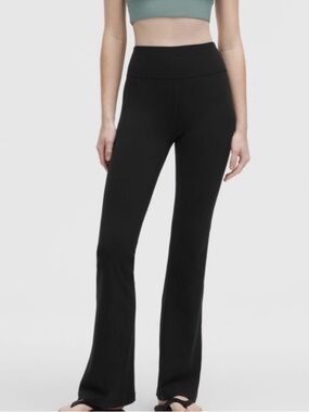 Lululemon 0 Groove SHR Nulu Flared Pant Regular High Rise Leggings Tights Black